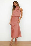 Carlina | Elegante Abito Lungo in Raso con Collo Halter