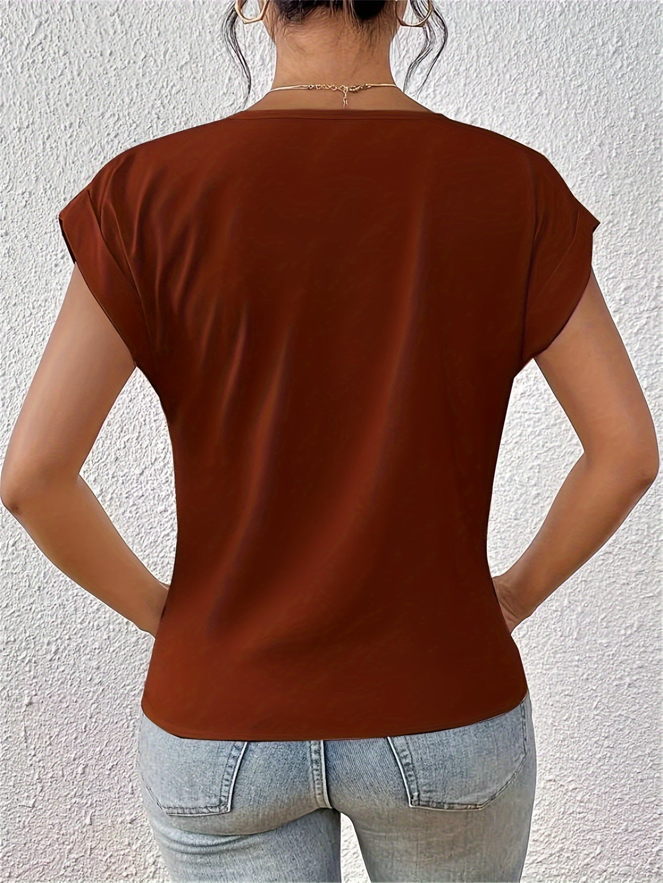 Liana | T-Shirt Casual e Raffinata con Scollo a V